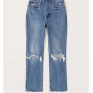 Abercrombie and Fitch Curve Love Ankle Straight Jean